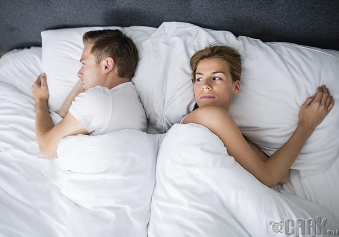 Баруун талаараа харж унтах нь биед маш муу нөлөөтэй