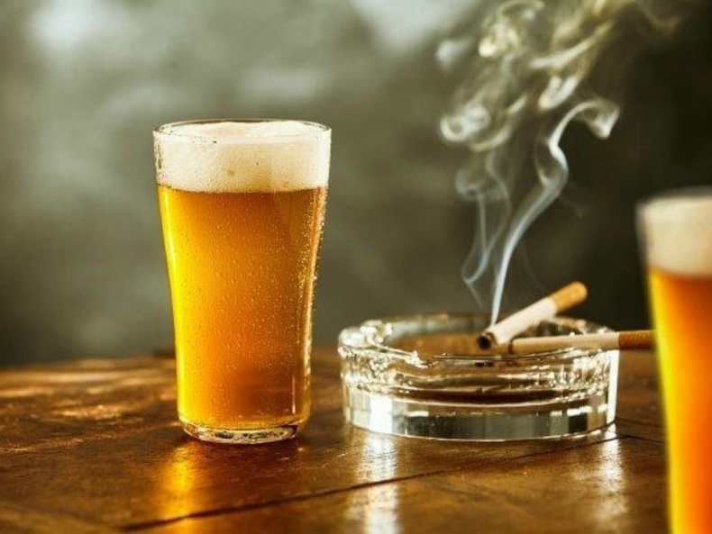 Согтууруулах ундаа болон тамхи
