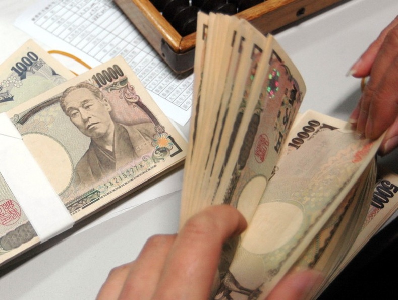 Японы компаниуд үнийн өсөлттэй уялдуулж цалингаа нэмж байна