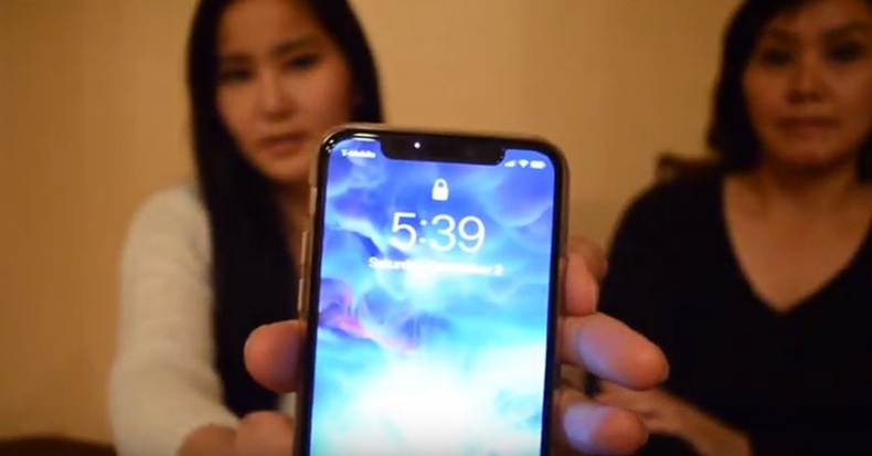 “iPhone X”-ийн царай таних (Face ID) програмд алдаа гарчээ