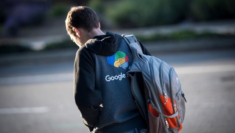 “Google”-д ажиллах үнэндээ ямар байдгийг ажилтнууд нь хуваалцжээ