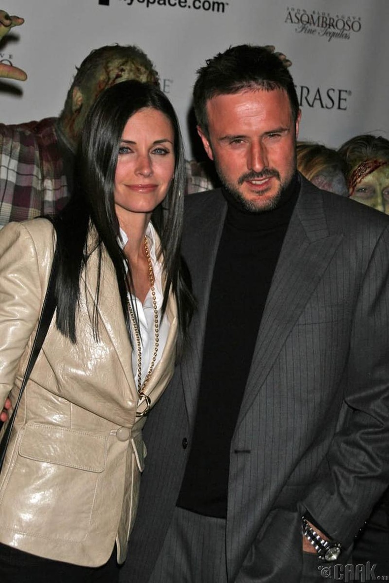 Кортни Кокс (Courteney Cox) болон Дэвид Аркитт  (David Arquette)