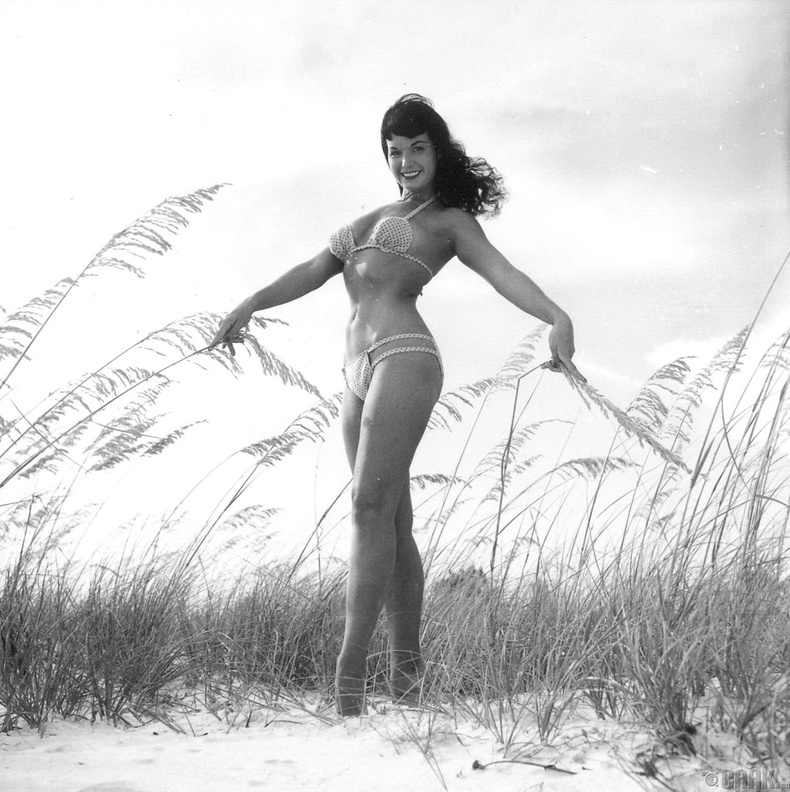 Бетти Пейж (Bettie Page)