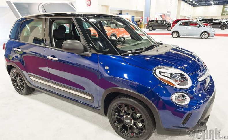 "Fiat 500L"