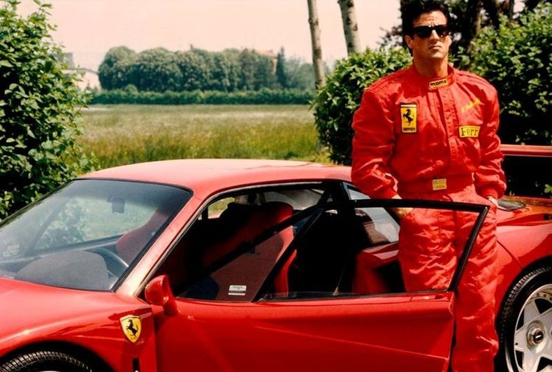 Ferrari F40 машинтай Сильвестр Сталлоне, 1990 он.