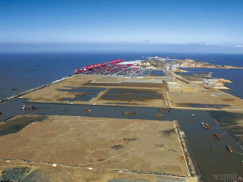 "The Shanghai Yangshan Deep Water Port" - 12 тэрбум доллар