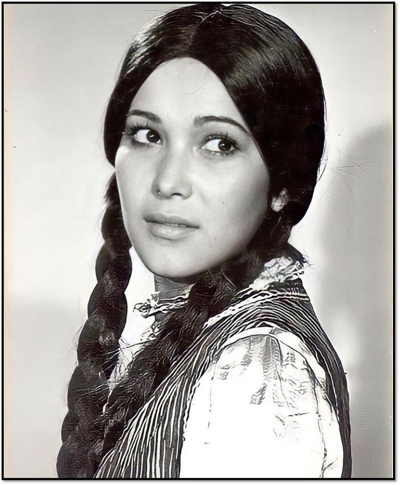 Узбекистаны жүжигчин Тамара Шакирова