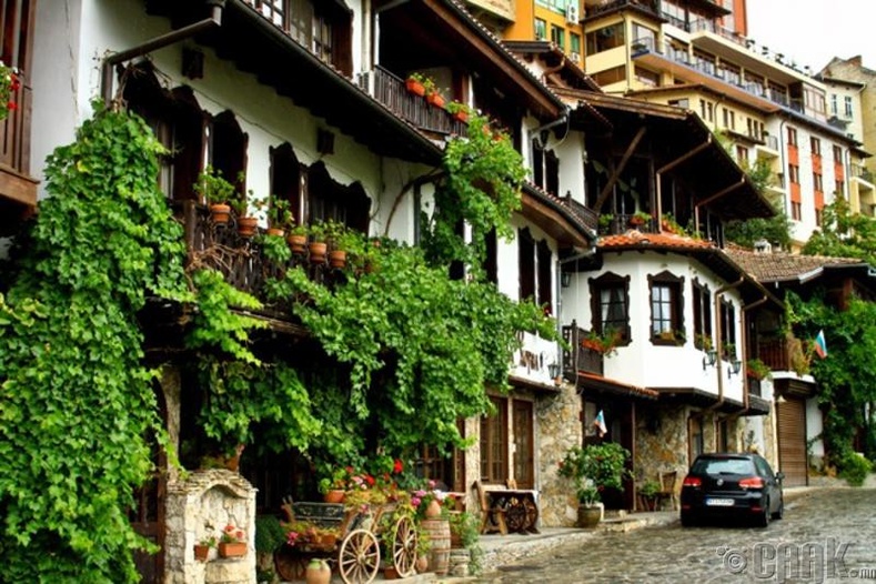 "Veliko Tarnovo" хот - Болгар улс