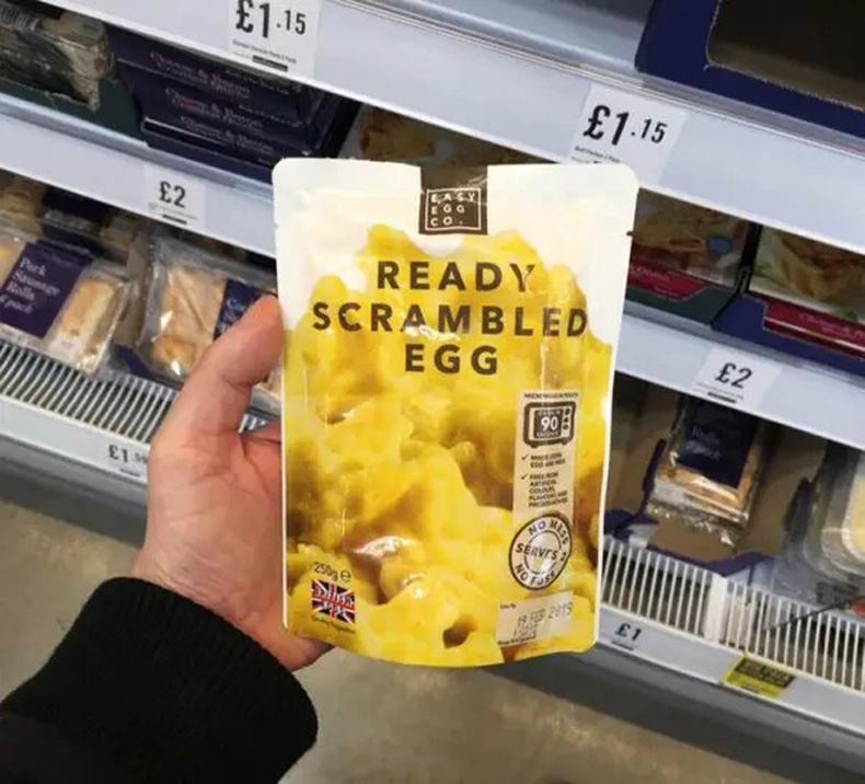 Английн хүнсний дэлгүүрээс бэлэн өндөгний нухаш хялбар олох боломжтой.