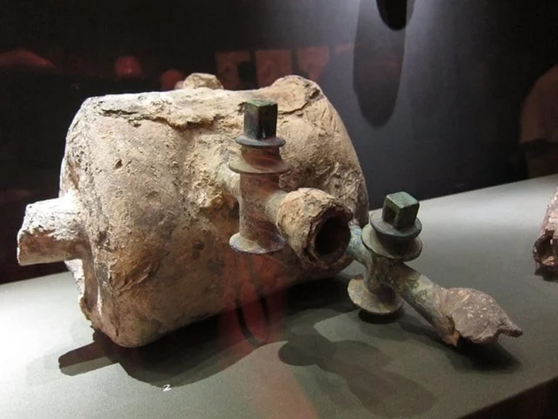 Эртний Ромын Помпей хотод хэрэглэж байсан холигчтой усны цорго, МЭӨ 1-р зуунд