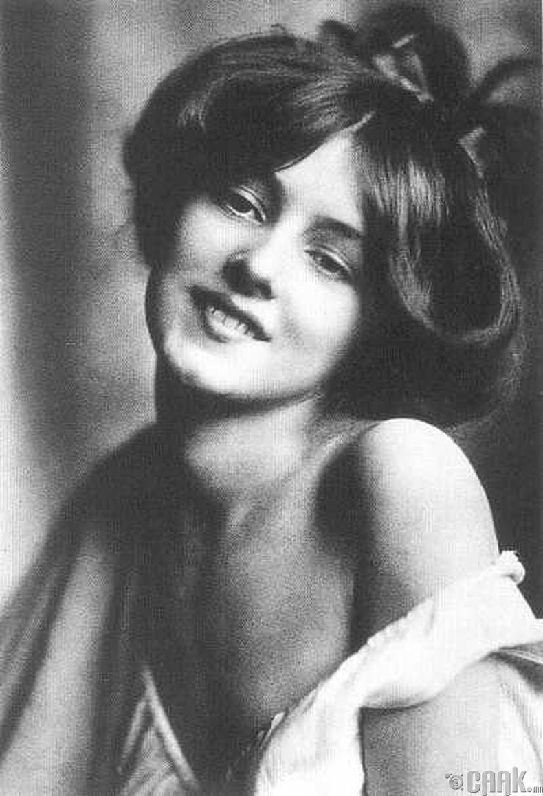 Жүжигчин Эвилин Нэсбит (Evelyn Nesbit)