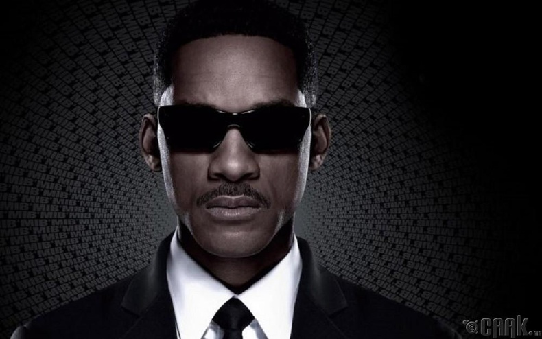 Вилл Смит (Will Smith) “Men in Black 3” – 100 сая доллар