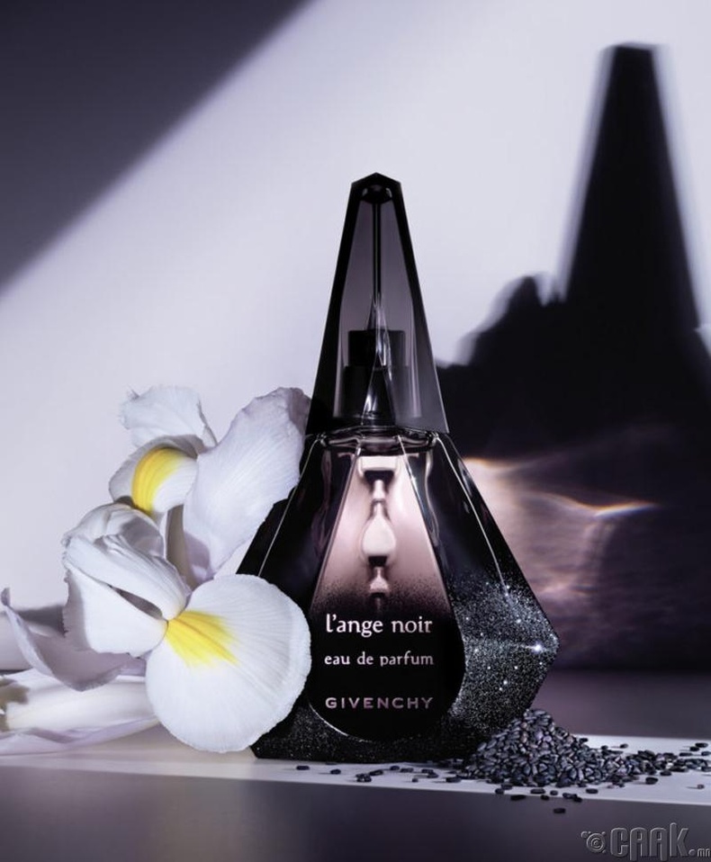 " L`Ange Noir" - "Givenchy"