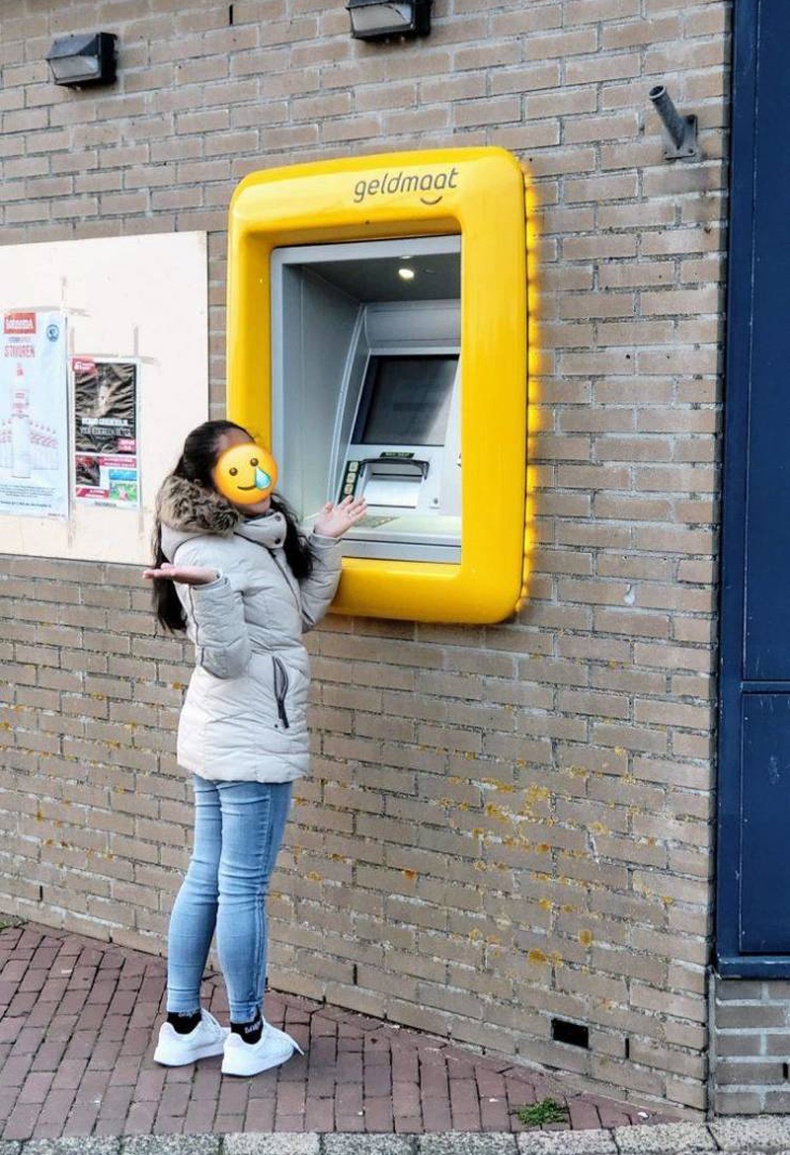 Иргэдийнх нь дундаж өндөр 182 см байдаг Нидерланд дахь ATM-ыг ази хүн ашиглахыг оролдсон нь