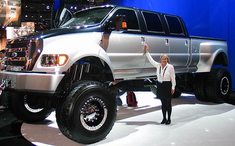 Дэлхийн хамгийн том пик-ап машин Ford F-650 Super