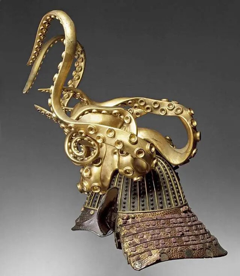 Наймаалж хэлбэртэй самурайн дуулга (Япон, 1700-аад он)