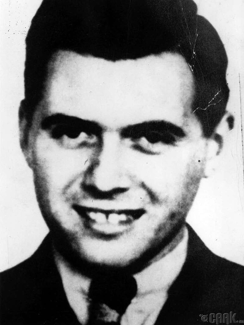 Иозеф Менгеле (Josef Mengele)