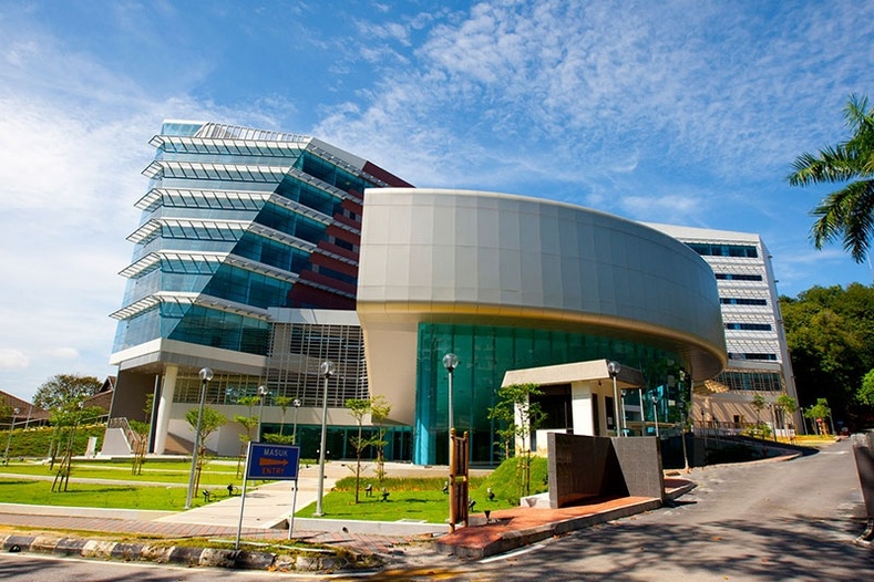 Малайзын их сургууль (Universiti Malaya)
