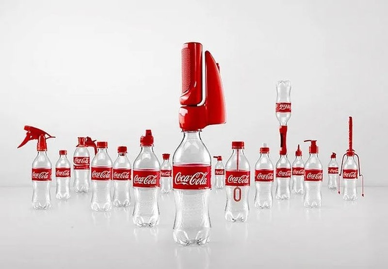 Кока-Колагийн савыг дахин ашиглах зориулалттай хэрэгслүүд. Ogilvy & Mather China компанийн дизайн.