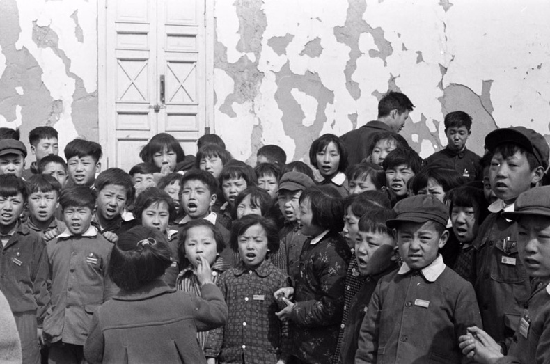 Улаанбаатарын Хятад сургуулийн сурагчид, 1969 он