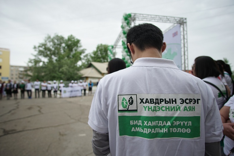 ХААН Банк Сан нийгэмд гэрэл түгээсээр 12 дахь жилтэйгээ золголоо