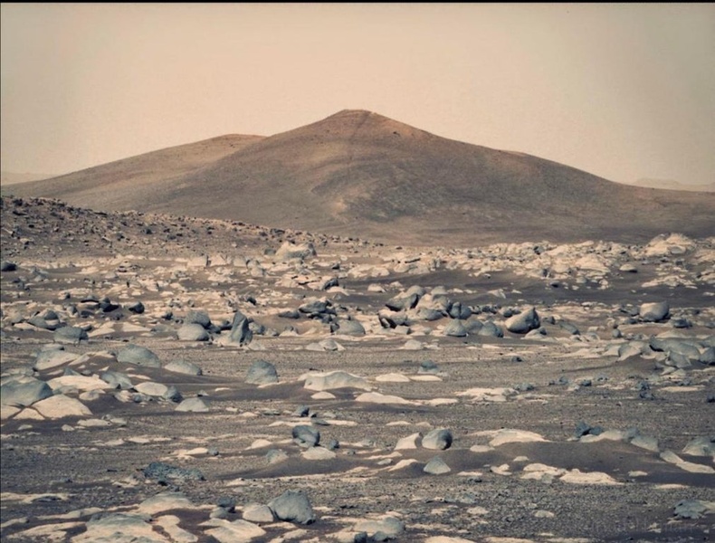 Ангараг гаригий байгаль (Perseverance аппаратаас авсан зураг)