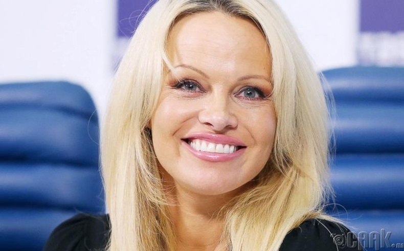 Памела Андерсон (Pamela Anderson)