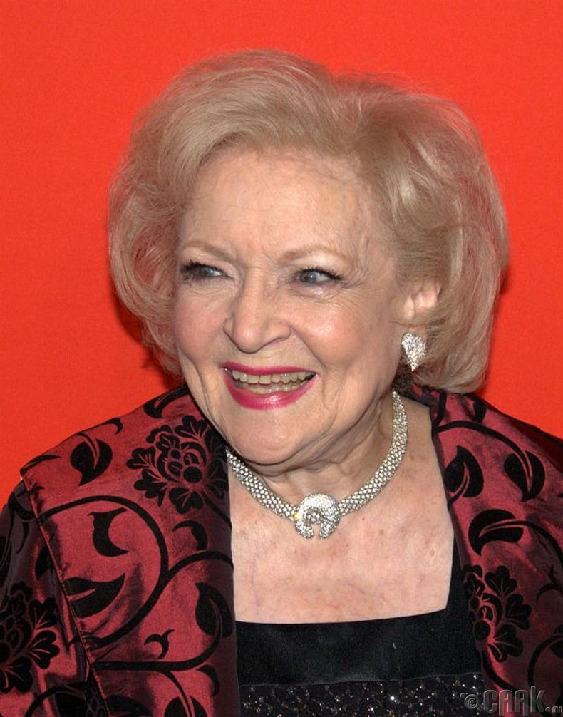 Бетти Уайт (Betty White)