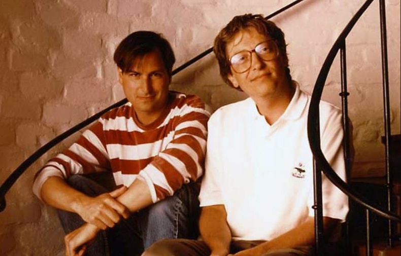 Билл Гэйтс болон Стив Жобс нарын 30 жилийн дайн
