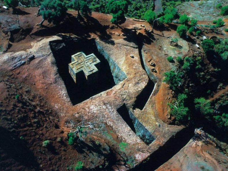 Газар доорх сүм, Этиоп