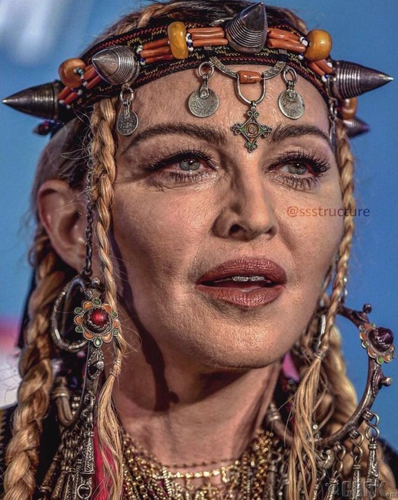 Мадонна  (Madonna)