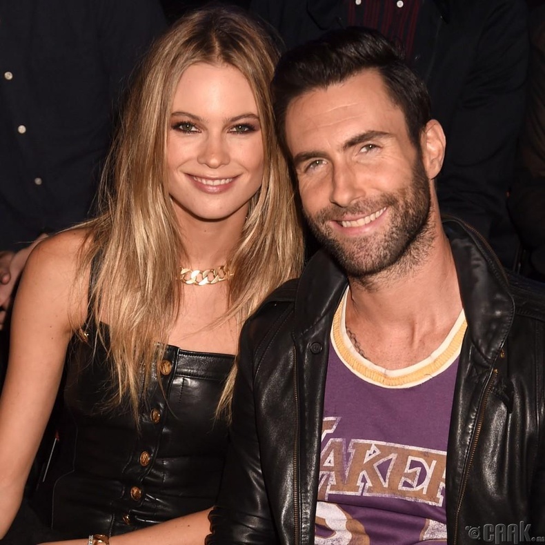 Адам Левин (Adam Levine), Бехати Принслу (Behati Prinsloo)