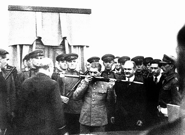 Иозеф Сталины илд