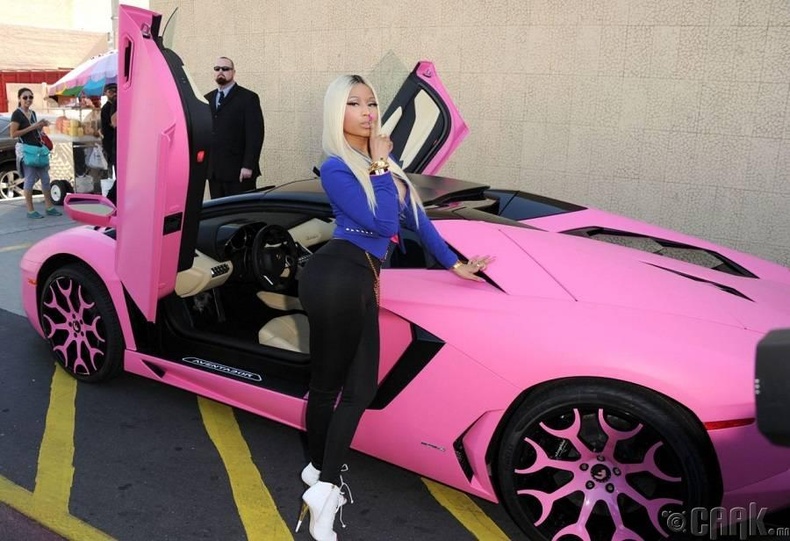 Ники Минаж (Nicki Minaj)- "Lamborghini Aventador"