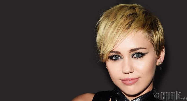 Майли Сайрус (Miley Cyrus) - Хятад болон Бүгд Найрамдах Доминикан улс