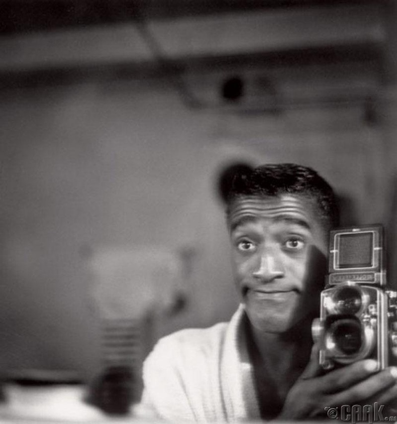 Дуучин, жүжигчин Сэмми Дэйвис (Sammy Davis, Jr) - 1950