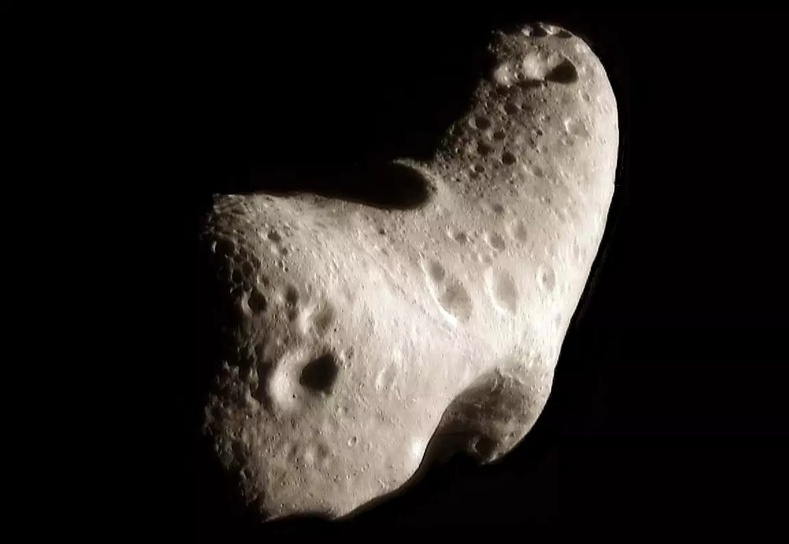 2001 он: NEAR Shoemaker нь астеройд дээр газардсан анхны сансрын хөлөг болов