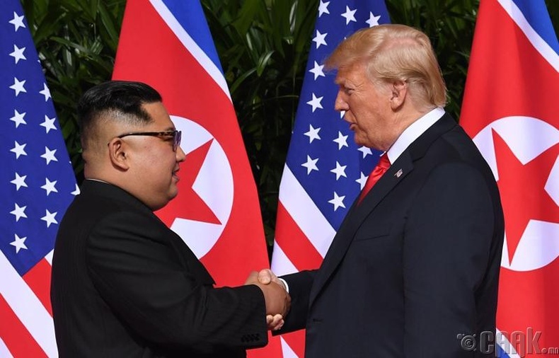 АНУ болон Хойд Солонгосын төрийн тэргүүнүүд анх удаа уулзав