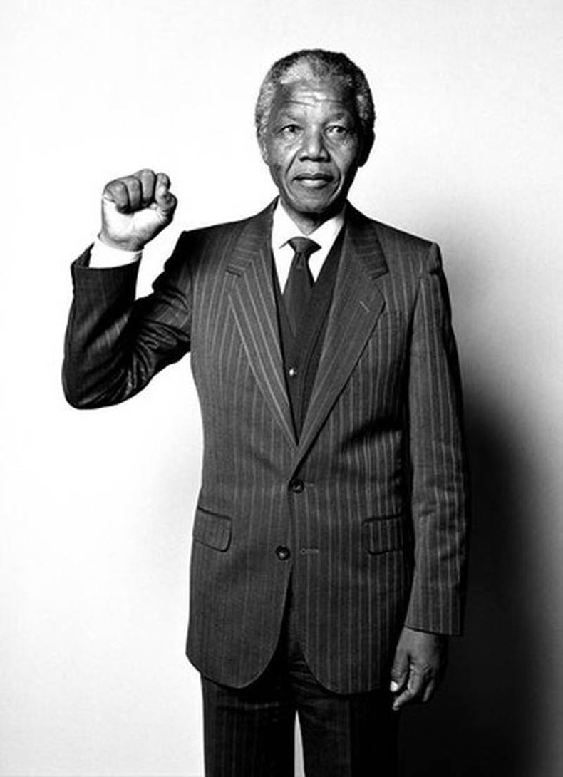 Нелсон Ролилахлалович Мандела (Nelson Rolilahlalovich Mandela): 1994-1999 онд Өмнөд Африкийн Ерөнхийлөгч