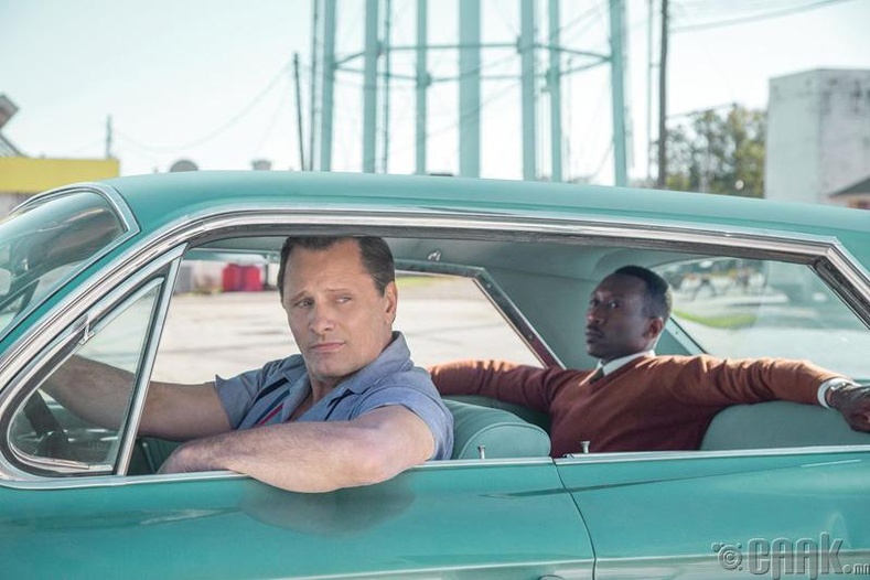 "Шилдэг инээдмийн эсвэл мюзикль кино" шагналыг эзэн "Green Book"