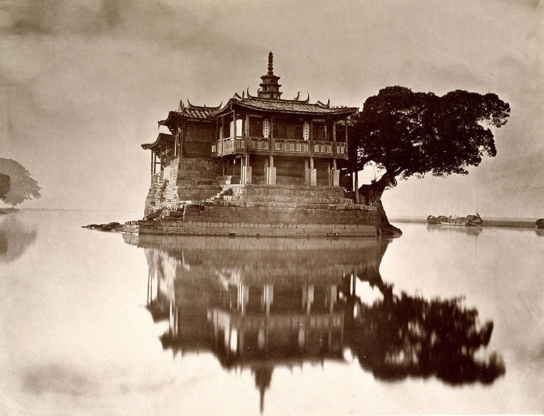 Мин голын арал дээр баригдсан Жиншан сүм - Хонтанг. 1871 он.