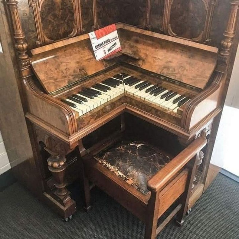 Буланд байрлуулах зориулалттай энэхүү төгөлдөр хуурыг 150 жилийн өмнө бүтээжээ