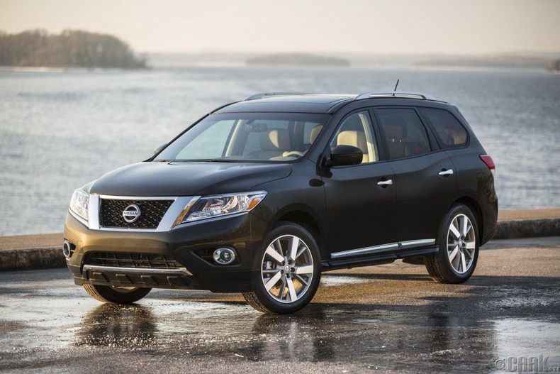 "Nissan Pathfinder"