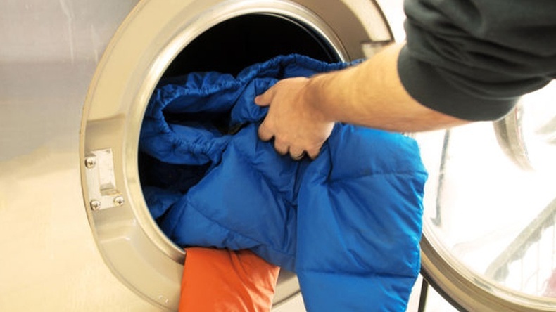 Сөдөн куртка-г угаалгын машинд хэрхэн угаах вэ?