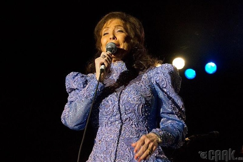 Лоретта Линн (Loretta Lynn)