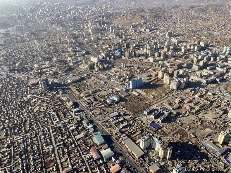 Улаанбаатар хот, Шархад орчим