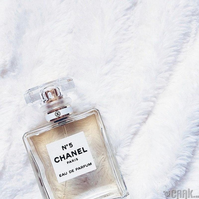 Алдарт "Chanel №5" үнэртэй усыг 1921 онд бүтээсэн