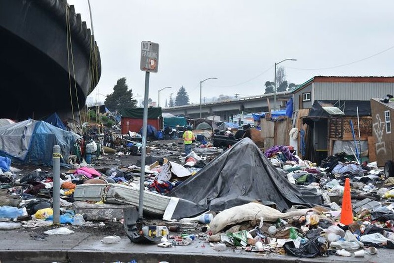 Орон гэргүй иргэдийн байрладаг газар - Сан-Франциско, АНУ