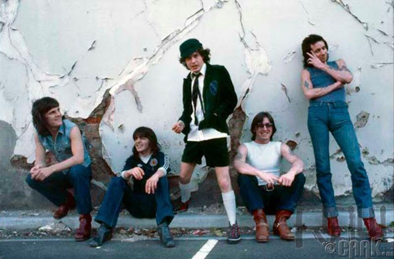 AC/DC, 1987 он