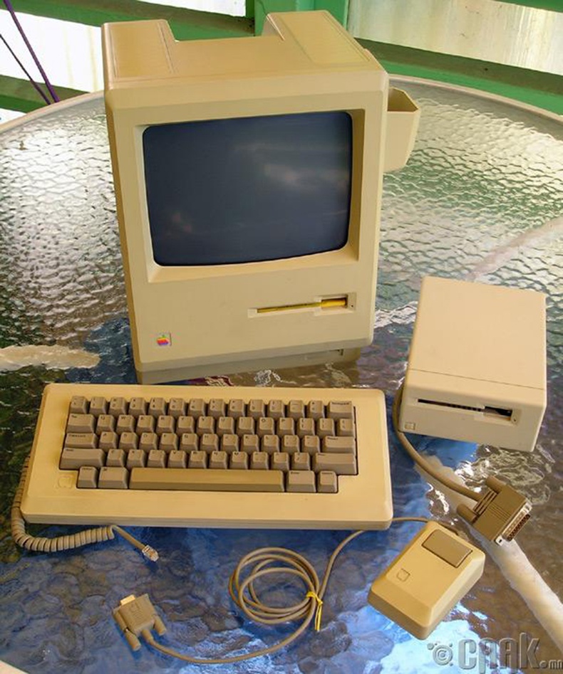 "Macintosh" – Амиа хорлолтыг харуулсан бичлэг